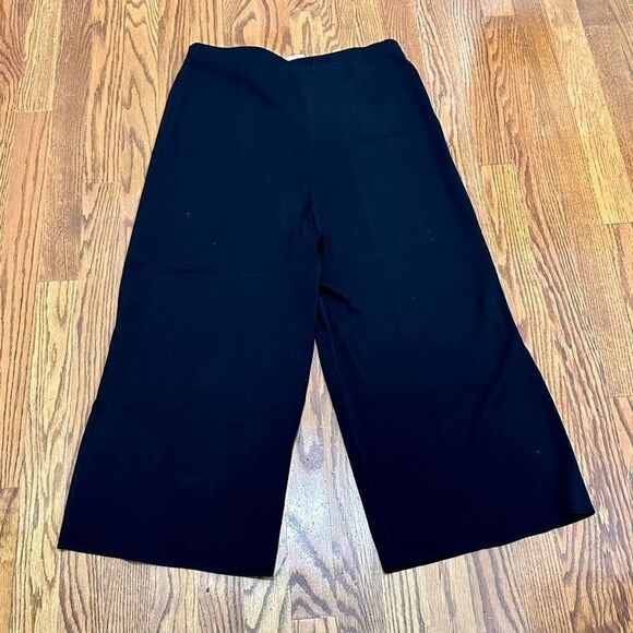 Misook Black Stretch Culotte Pants - Picture 2 of 4